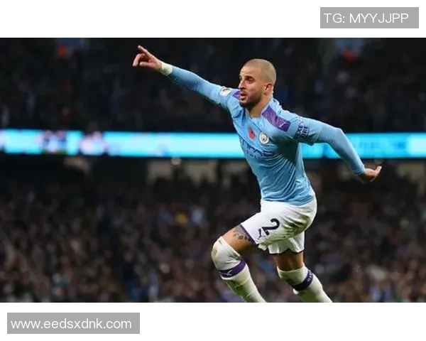 韩国女足球明星风采展示她们的拼搏与魅力尽在照片中